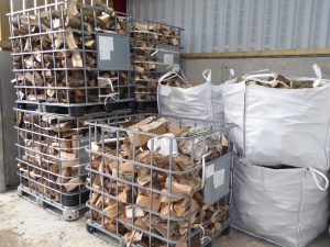 firewood stacking - Welfield